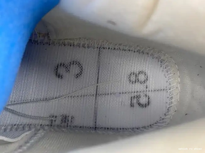 Cheap 4 Air x 'White' Jordan Levi's AO2571-100 0519